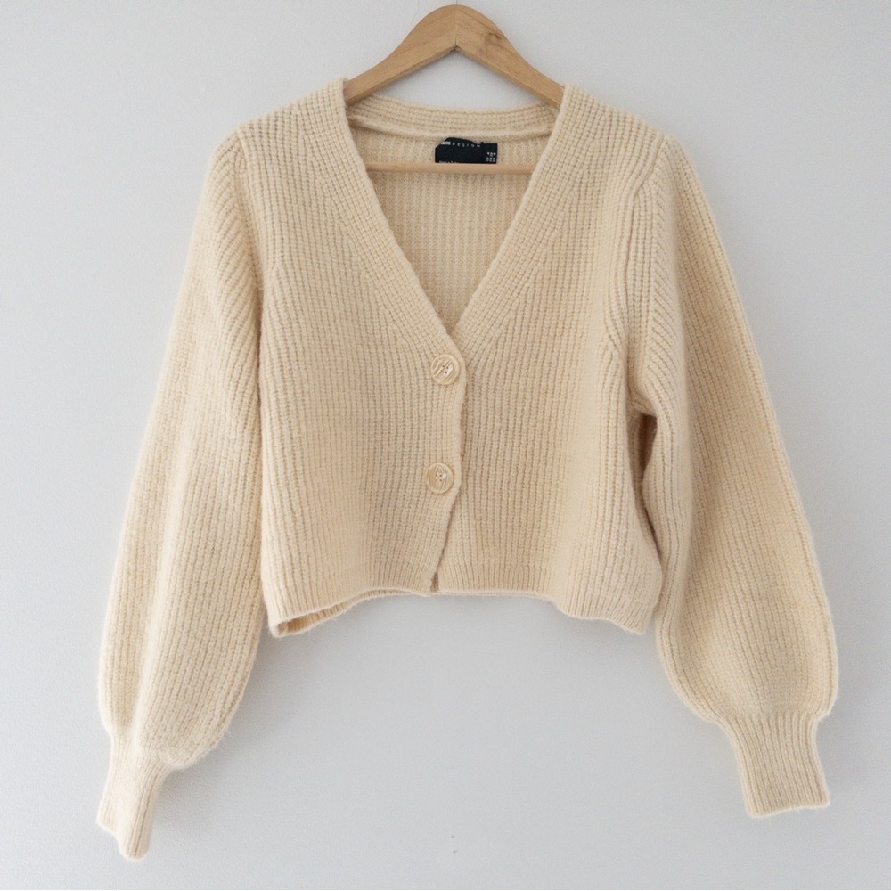 ASOS Cream Ribbed Cropped V-Neck Cardigan